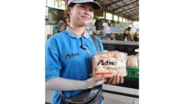 Devina Steffi Cristiantoandi (20) 