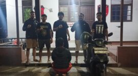 Polisi mengamankan seorang pria berinisial TS yang diduga melakukan pelecehan seksual dengan modus begal payudara dan bokong terhadap perempuan di wilayah Martapura, Kabupaten Banjar. (Foto: Wahyu) 
