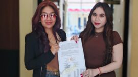 Mediasi tersebut berlangsung pada Jumat (28/8/2026), antara Nabila Zirus (kanan) dengan pihak terlapor, Vivi Djohari (kiri). 
