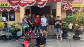 Pria di Gambut Diamankan Polisi Usai Ancam Warga Pakai Parang. Foto ( Resmob Banjar) 