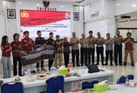 id – Polres Banjar bersama Pusat Studi Kepolisian Universitas Lambung Mangkurat (ULM) memperkuat kolaborasi untuk mendukung penerapan kebijakan Zero Over Dimension and Over Loading (ODOL) atau kendaraan dengan dimensi dan muatan berlebih yang ditargetkan mulai terlaksana pada 2027, khususnya di Kalimantan Selatan.